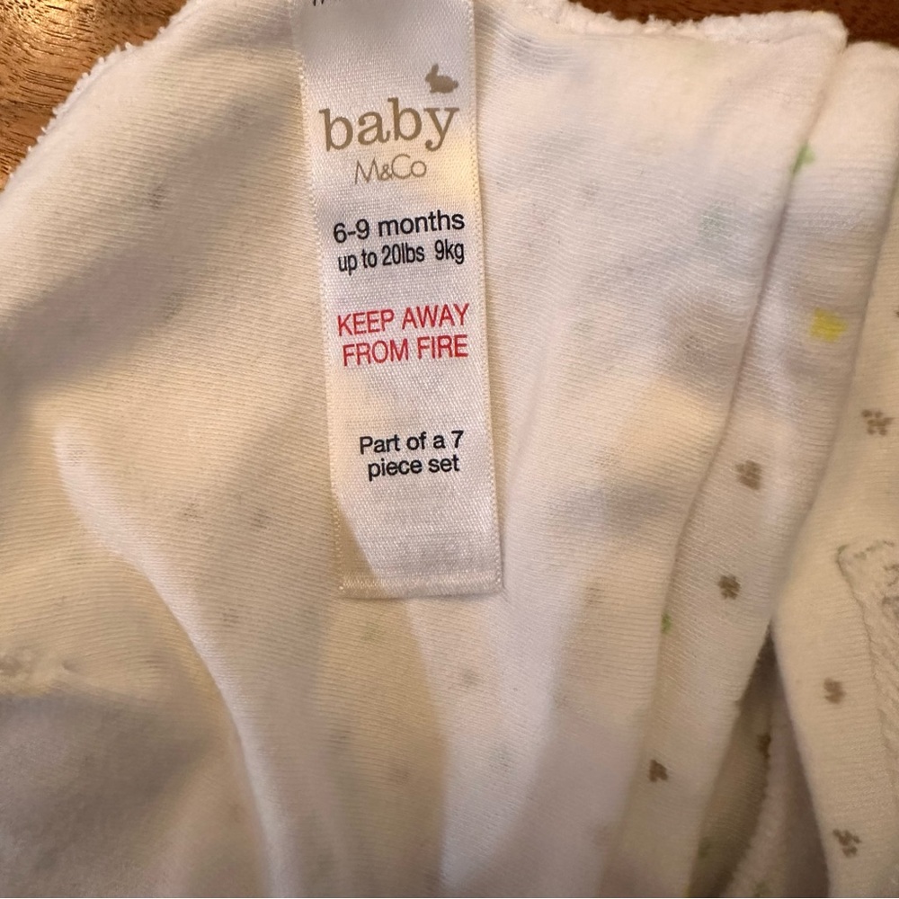 6 pcs Baby M&Co Mix and Match Set. Size 6-9 Months. - Picture 16 of 17